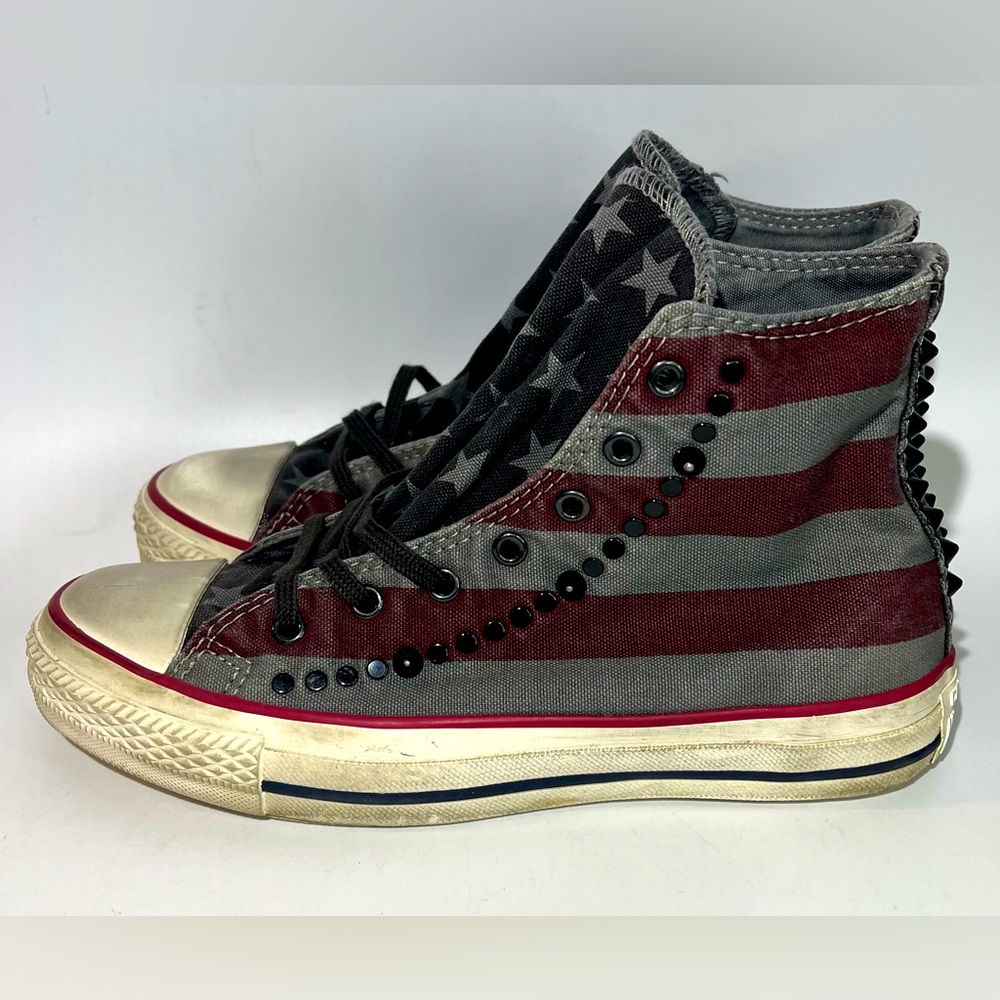 Pre owned Converse Chuck Taylor Shoes Womens 6 American Flag distressed studded